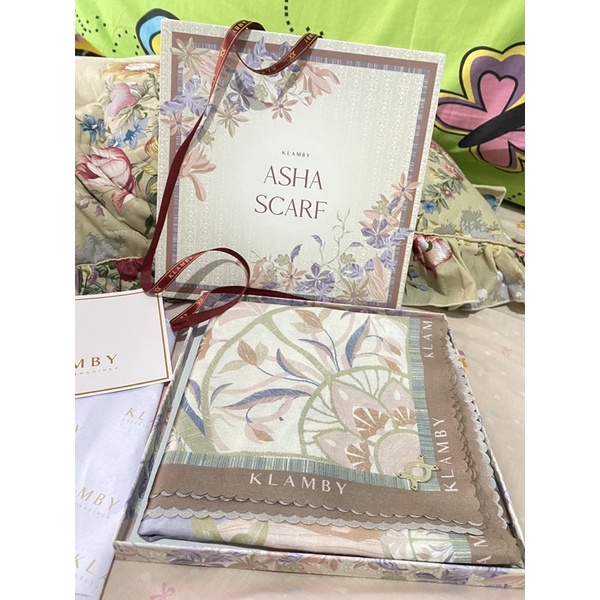 Wearing Klamby WK Asha Scarf Marshmalow