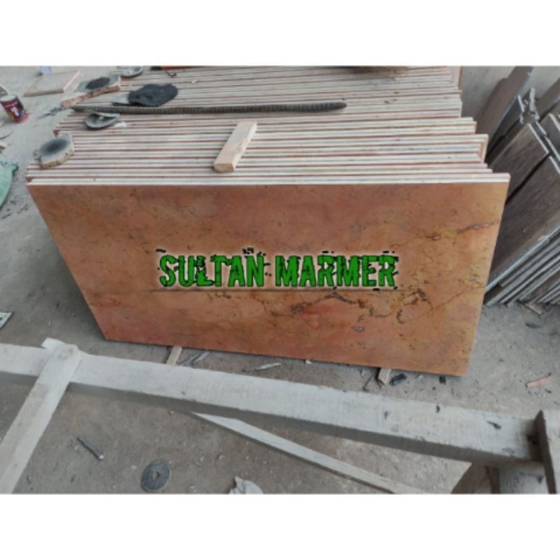 Lembaran Marmer Merah