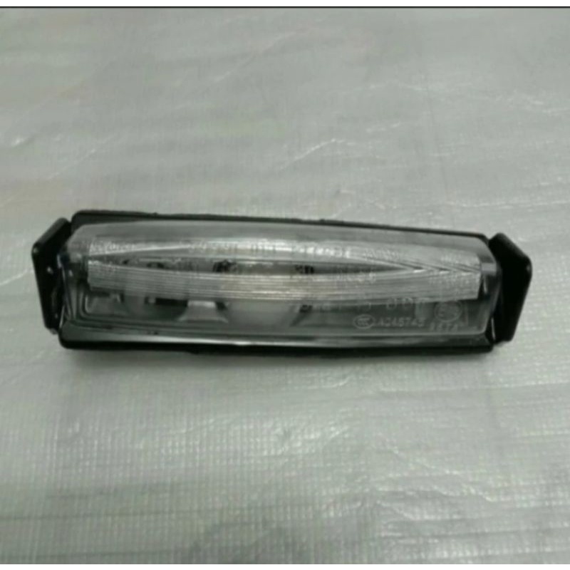 Lampu Plat Nomor Mitsubishi Pajero Sport