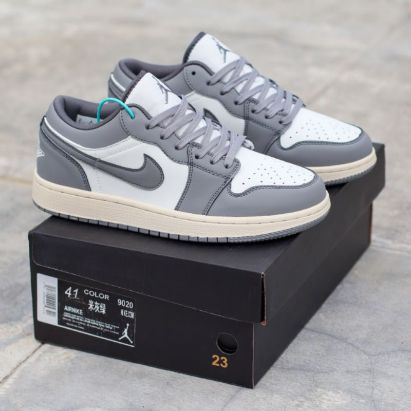 beli sepatu nike air jordan