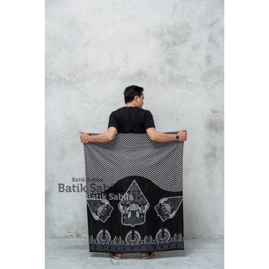 SARUNG CAP GULUNGAN LAWASAN / sarung batik wayang