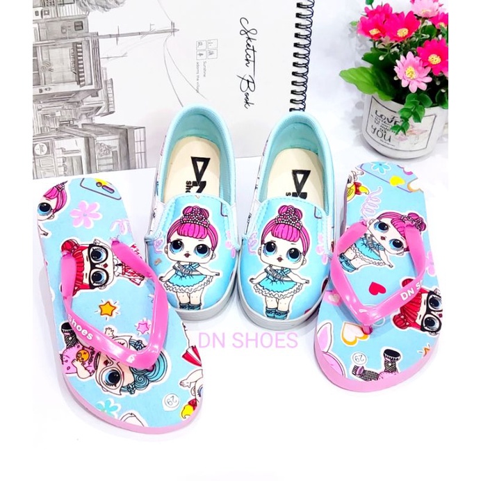Paket Sepatu Anak Perempuan Sepatu dan Sandal jepit Anak Perempuan Slip on Anak Mutah Lucu Karakter LoL Biru
