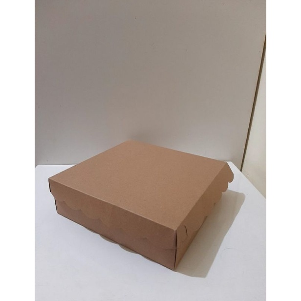 

Dos nasi kotak coklat kraft 20x20 20pcs