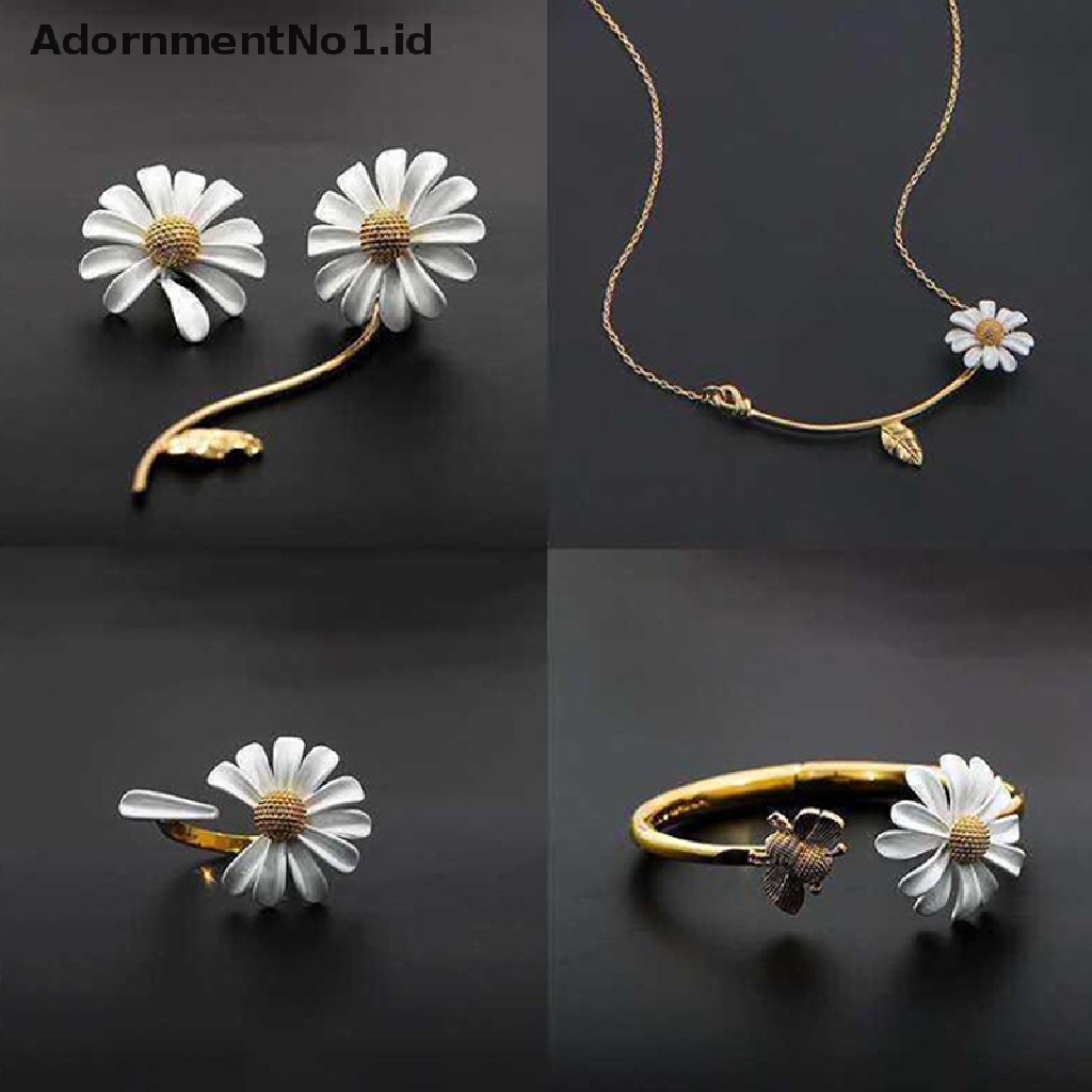 [AdornmentNo1] Anting Tusuk Motif Bunga Daisy Kecil Lucu Gaya Korea Untuk Wanita Perempuan [ID]