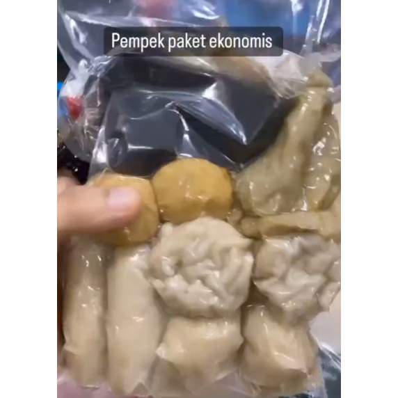 

pempek ekonomis isi 10 pcs
