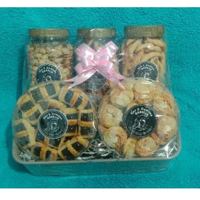 

parcel kue kering