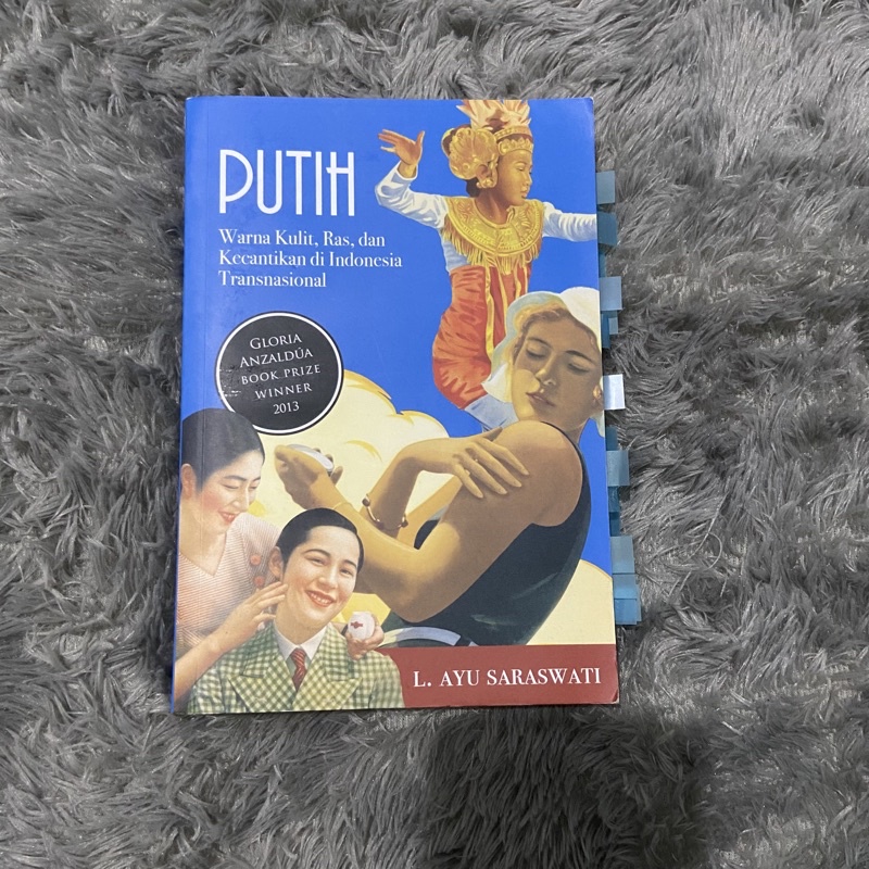 Putih L. Ayu Saraswati