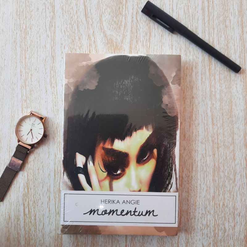 Momentum - Novel Horor Cerita Seram Buku Gramed Ori
