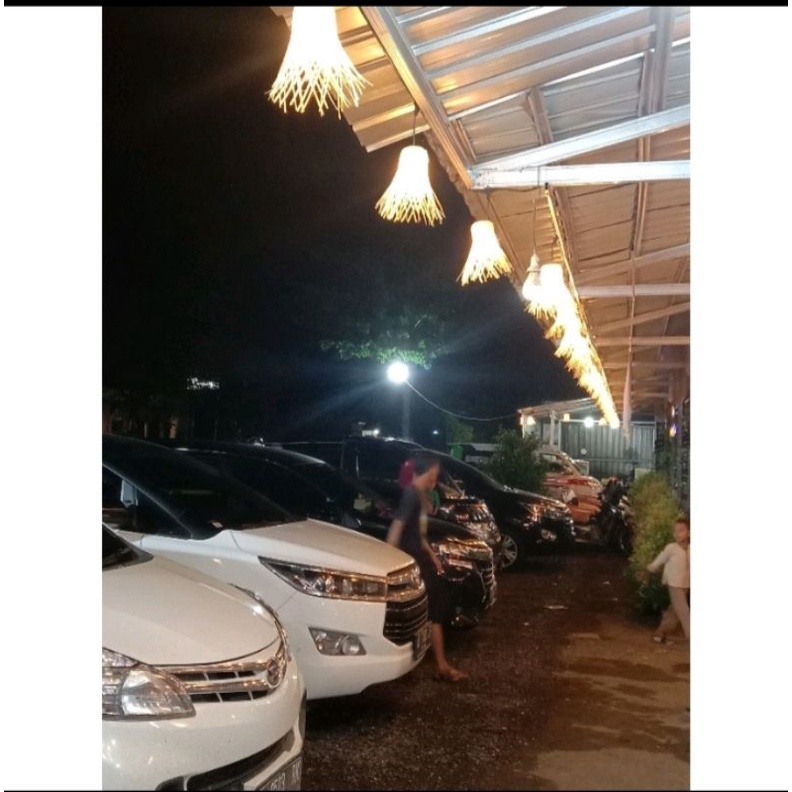 Kap Lampu Krongso / Kap Lampu Kriwil / Kap Lampu Rumbai / Kap Lampu Gantung / Kap Lampu Bambu / Kera
