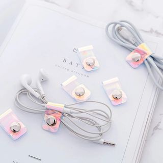 AURORA Klip Holder Kabel Headphone Bahan Pvc Transparan Gesper Ponsel Portabel Warna Bening Untuk Kantor Clip Klip Charger Headset Kabel Organizer pengikat cable clips Buckle Organizer Aneh Data Bahan Pvc Warna Laser Transparant Barang Penggulung Perapih