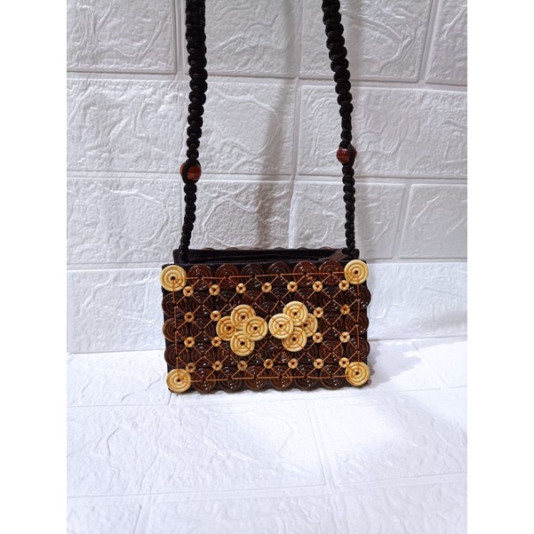 Tas tempurung batok kelapa/ Tas wanita = Tas ob mini selempang/ Tas unik/ Tas anti/ tas aesthetic