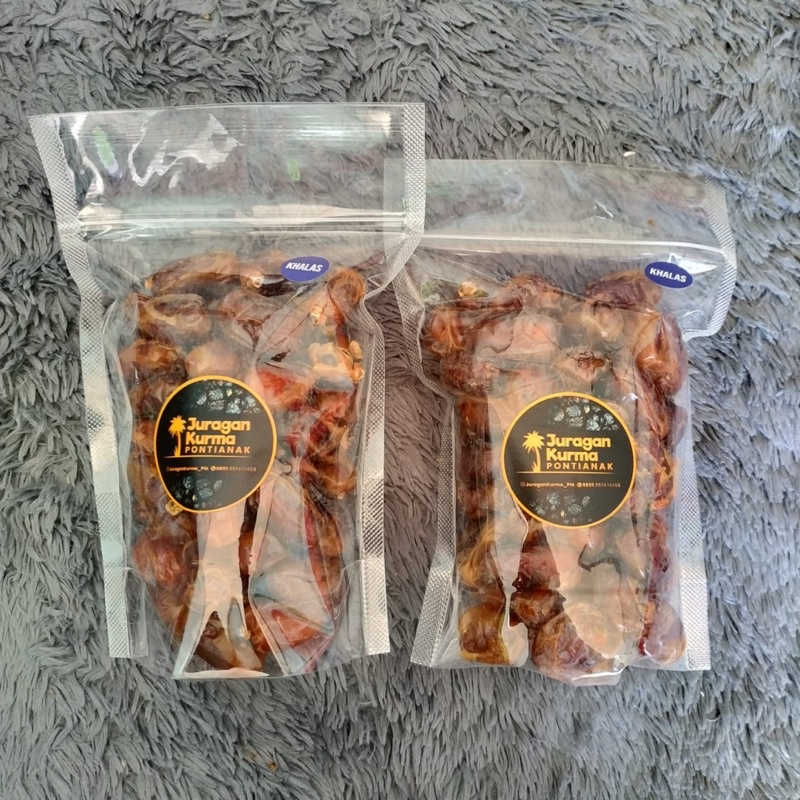 

Kurma Khalas 1kg dan 500gr