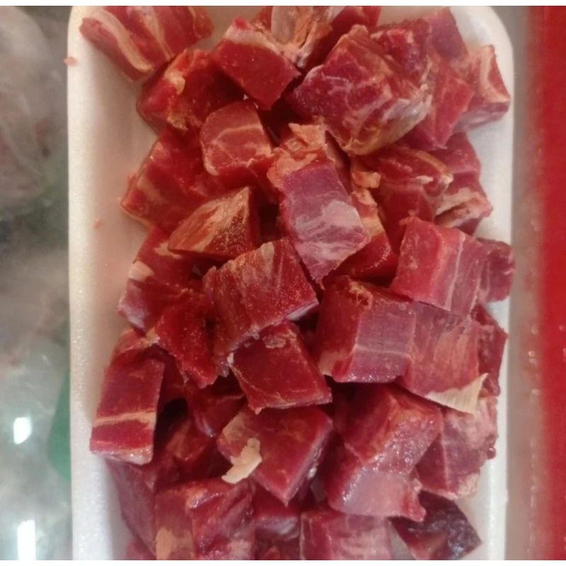 

Daging Lamusir Potong Dadu