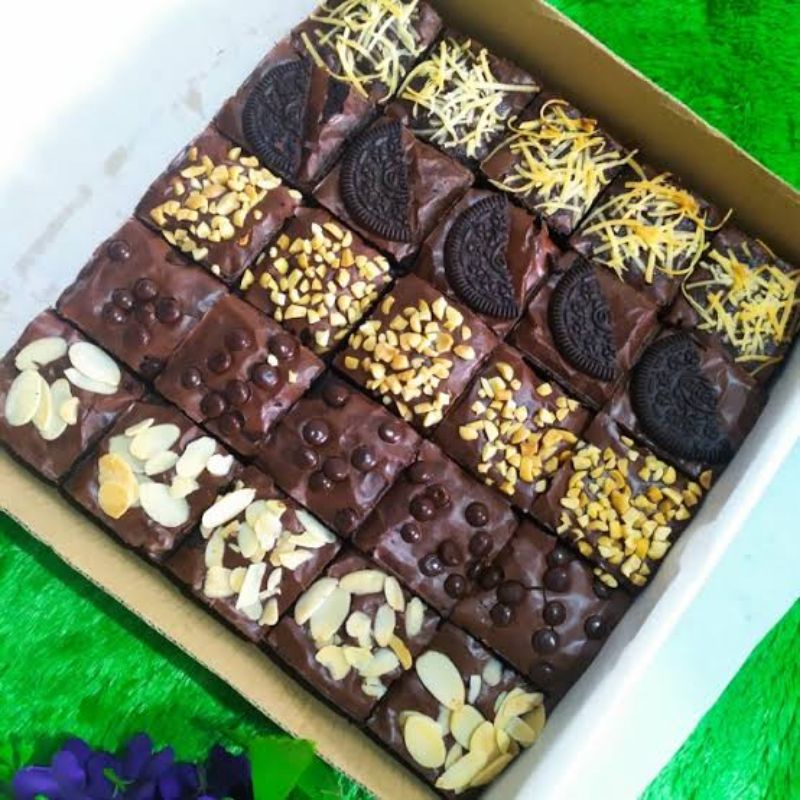 

Fudgy Brownies size L