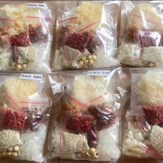 

PAKET HEMAT PEACH GUM COLLAGEN DESSERT TAO JIAO LENGKAP ISINYA
