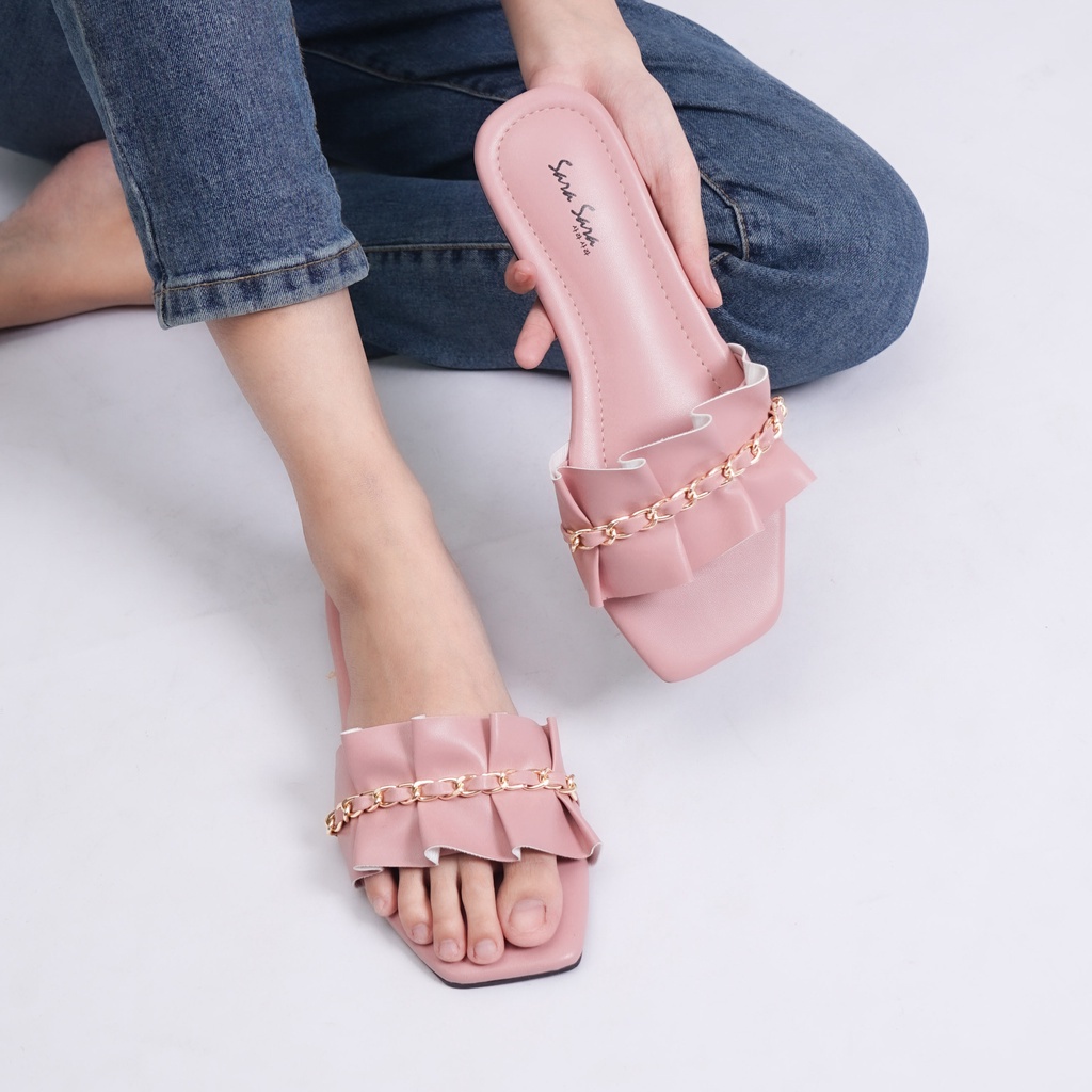 Sara Sara MIA Sandal Slop Wanita Kekinian Sendal Casual Cewek Hak Datar Terbaru