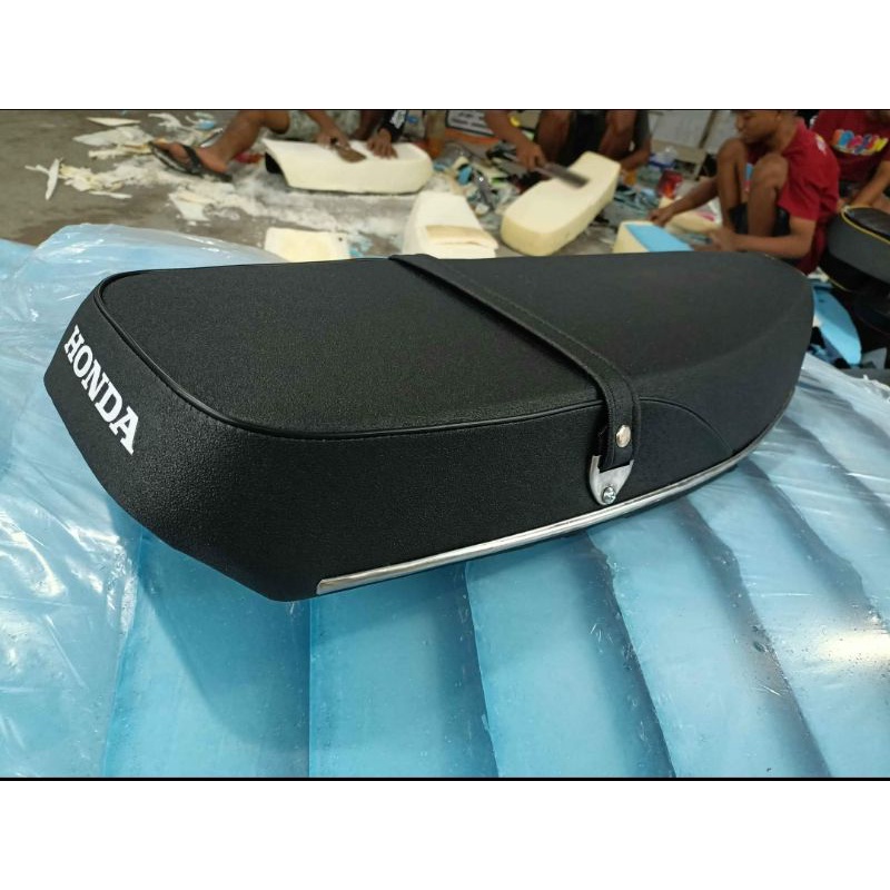 Jok Honda Astrea grand standar/jok Astrea Honda grand kulit amplas/jok motor Honda grand standar Lis
