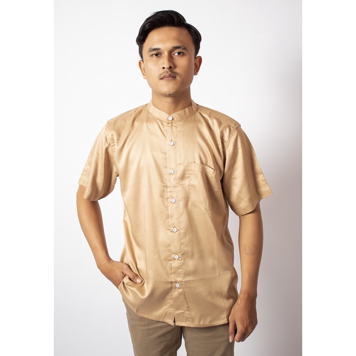 HIPNOP Kanva Khaki Kemeja Polos Pria Lengan Pendek