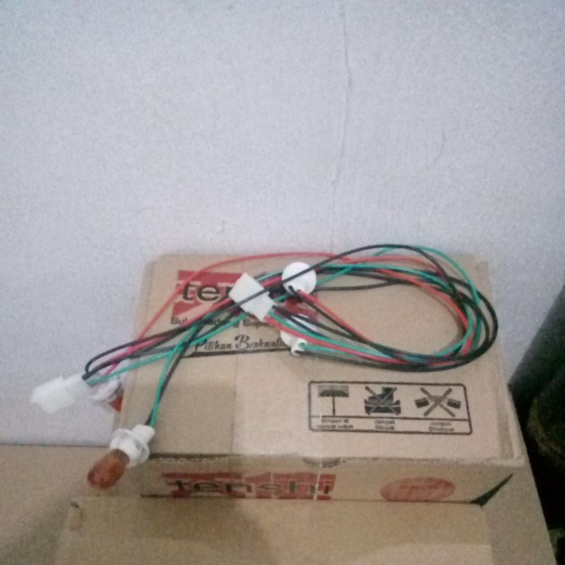 kabel Soket dan lampu sen senja Mio sporty