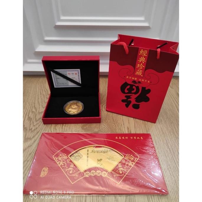 

PAKET HADIAH SOUVENIR IMLEK KADO IMLEK ANGPAO EMAS KOIN+KOTAK + BAG+ RG64654T