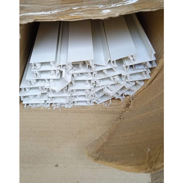 

corner bead / sudutan / kak / siku plaster
