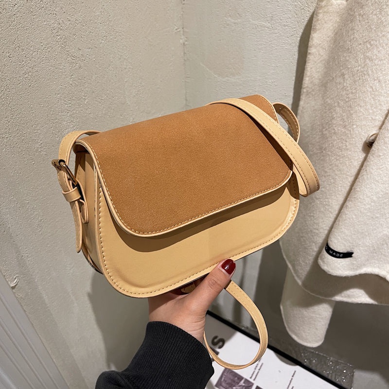 High-End Retro Tas Kecil Wanita Musim Gugur dan Musim Dingin 2021 Baru Trendi Fashion Messenger Tas Net Red Hot Gaya satu Bahu Tas Persegi Kecil