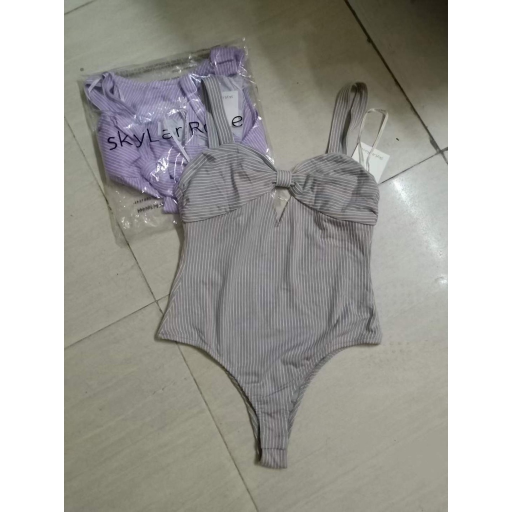 FOREVER21 BODYSUIT ZIP-UP CROP TOP LONG SLEEVE