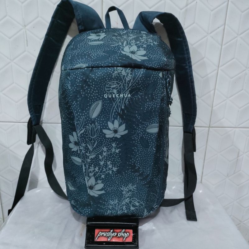 tas ransel mini quechua T35xP20xL15cm