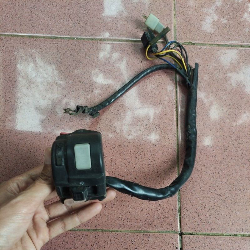 Holder Kiri Scorpio New Original Holder Kiri Scorpio Robot Original Saklar kiri Scorpio new Saklar K