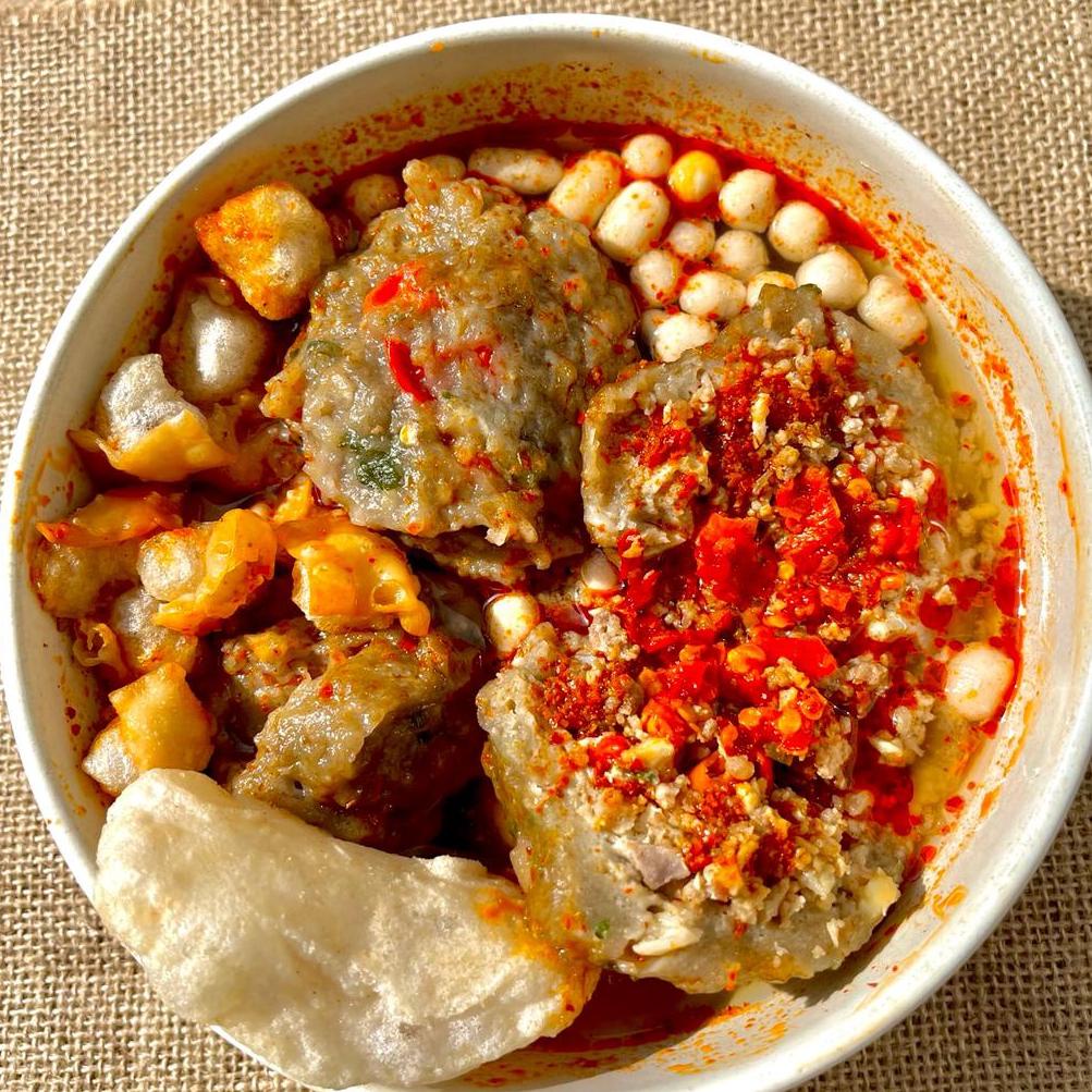 

Model Terkini.. Tomtomfood Bocirat Bogem Nuklir Tulang Rangu PDQ