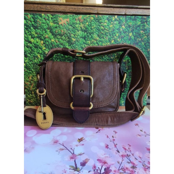 Preloved Tas Fossil Emory Brown