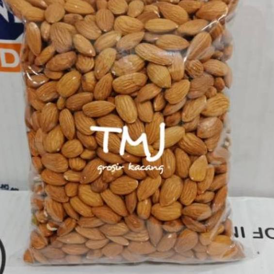 

FIA552 KACANG ALMOND MENTAH KUPAS PREMIUM 1KG (uk 27/30) ||