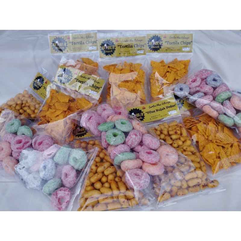 

TORTILLA CHIPS ,CAMILAN KELUARGA, JAJANAN KELUARGA