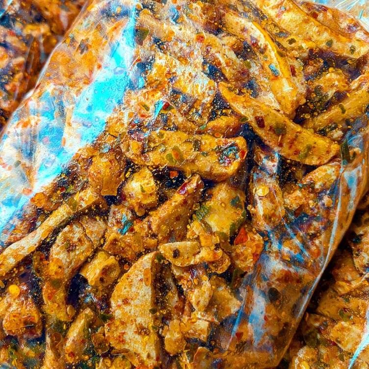 

LANGSUNG CHECKOUT N892 Basreng pedas daun jeruk 500 gram ワ
