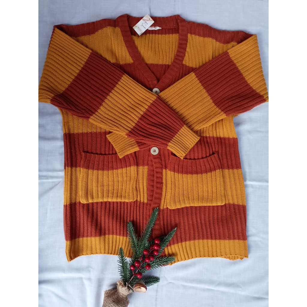 Sweater Rajut Handmade - Dagira