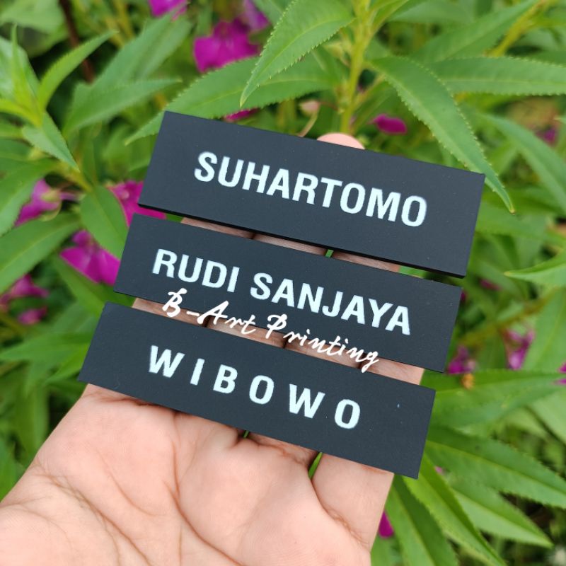 SEHARI JADI Name Tag Tebal 3 mm Nama Dada Papan Nama Grafir Gravir Gravier DOFF Laser MURAH( Nametag Ukir/Laser, Papan Nama Persit, PNS, PDH, TNI/POLRI)