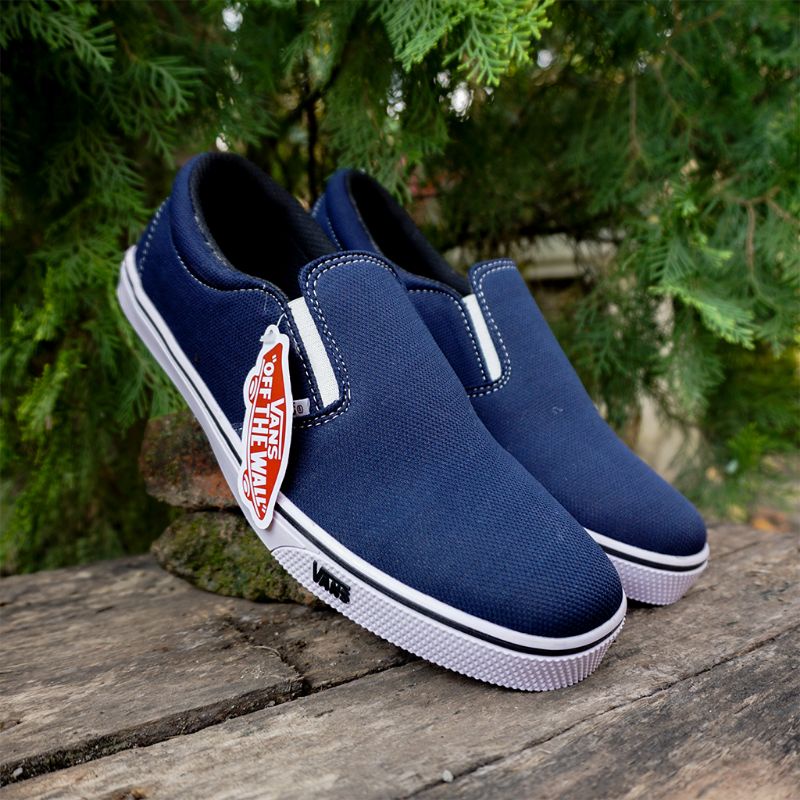 Slip on Vanss Pria Wanita Sepatu Kerja Size 39-44