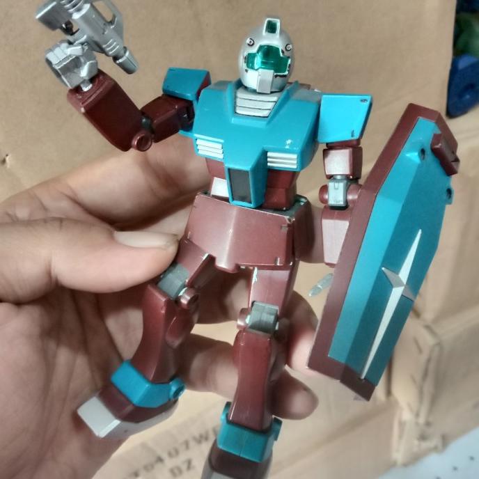 robot Gundam junk 1/144 bekas second sudah rakit mainan anak