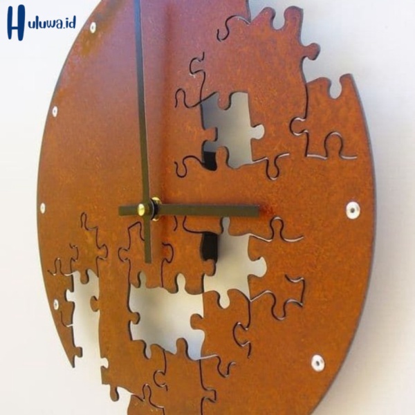 Promo Jam Dinding Karat / Jam Dinding Besi Unik / Rusty Wall Clock - Persegi 40cm Diskon