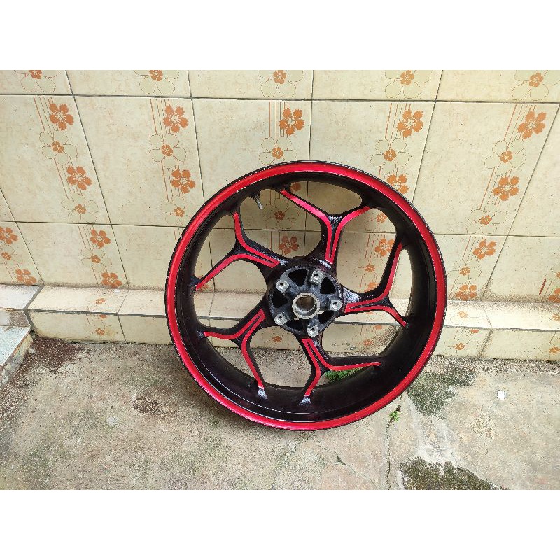 velg axio vixion