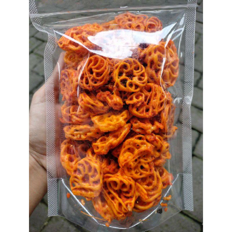 

KERUPUK MAWAR PEDAS/KERUPUK PEDAS