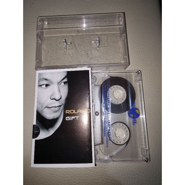 Kaset Pita Roland Gift Self Titled