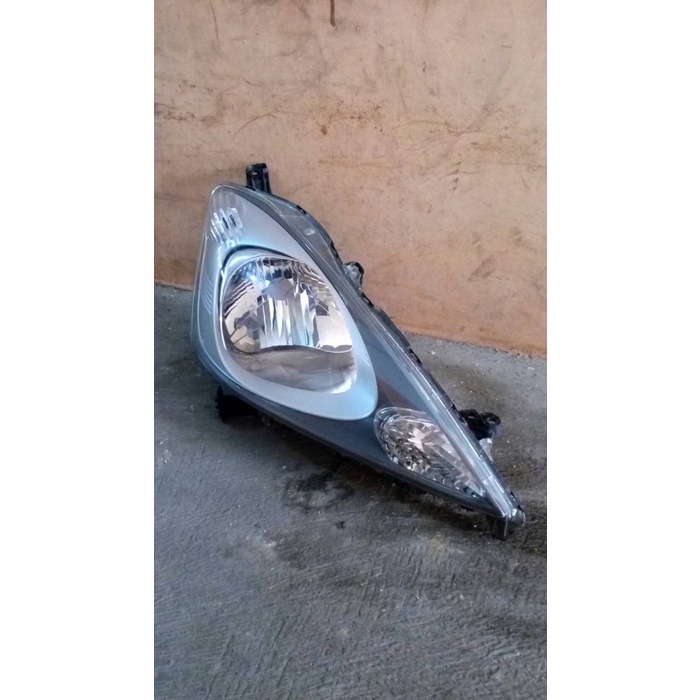 {BEKAS} Headlamp lampu depan Honda jazz RS 2010 Limited