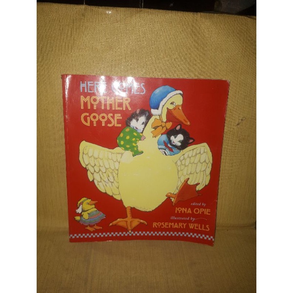 Cerita Anak - HERE COMES MOTHER GOOSE