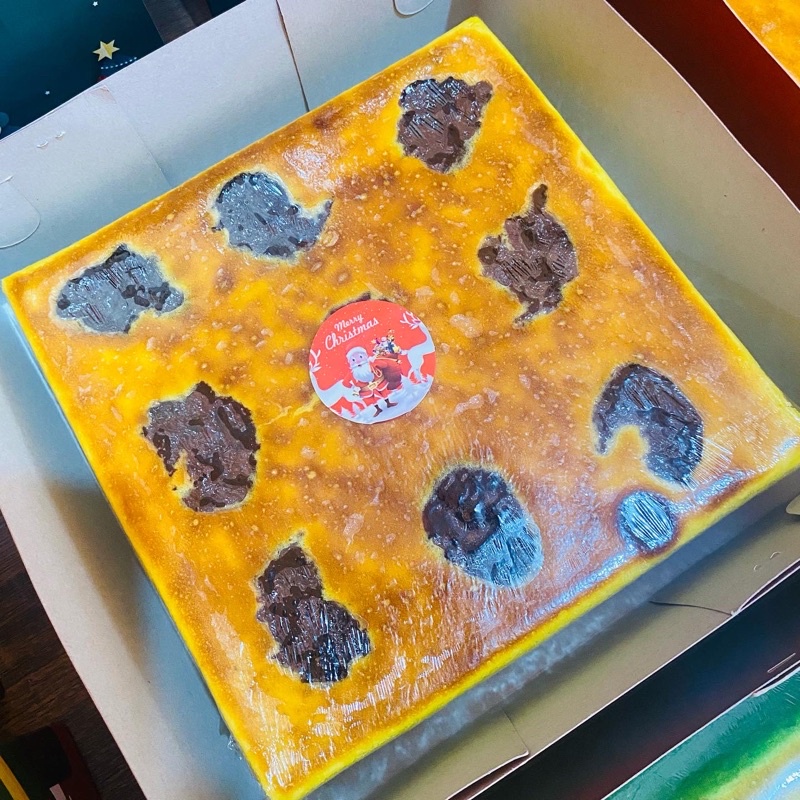 

Lapis Legit Plum (Khas Bangka) PREMIUM WIJSMAN