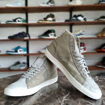 Sepatu Preloved / Second Nike Blazer Leather Size 42