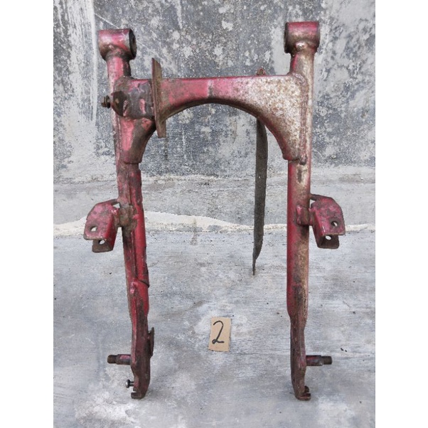 swing arm lengan ayun merah original paint honda GL 100 125 cb k5 original second no 2