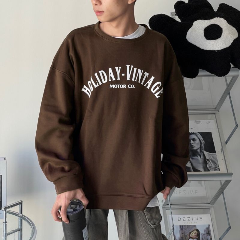 (S - 6XL) Sweater Urban Style HOLIDAY MOTOR Sweatshirt Burgundy Korean Bigsize Crewneck Brown Jumbo Unisex Pria Ulzzang StreetWear S M L XL 2XL 3XL 4XL 5XL 6XL Jaketin aja