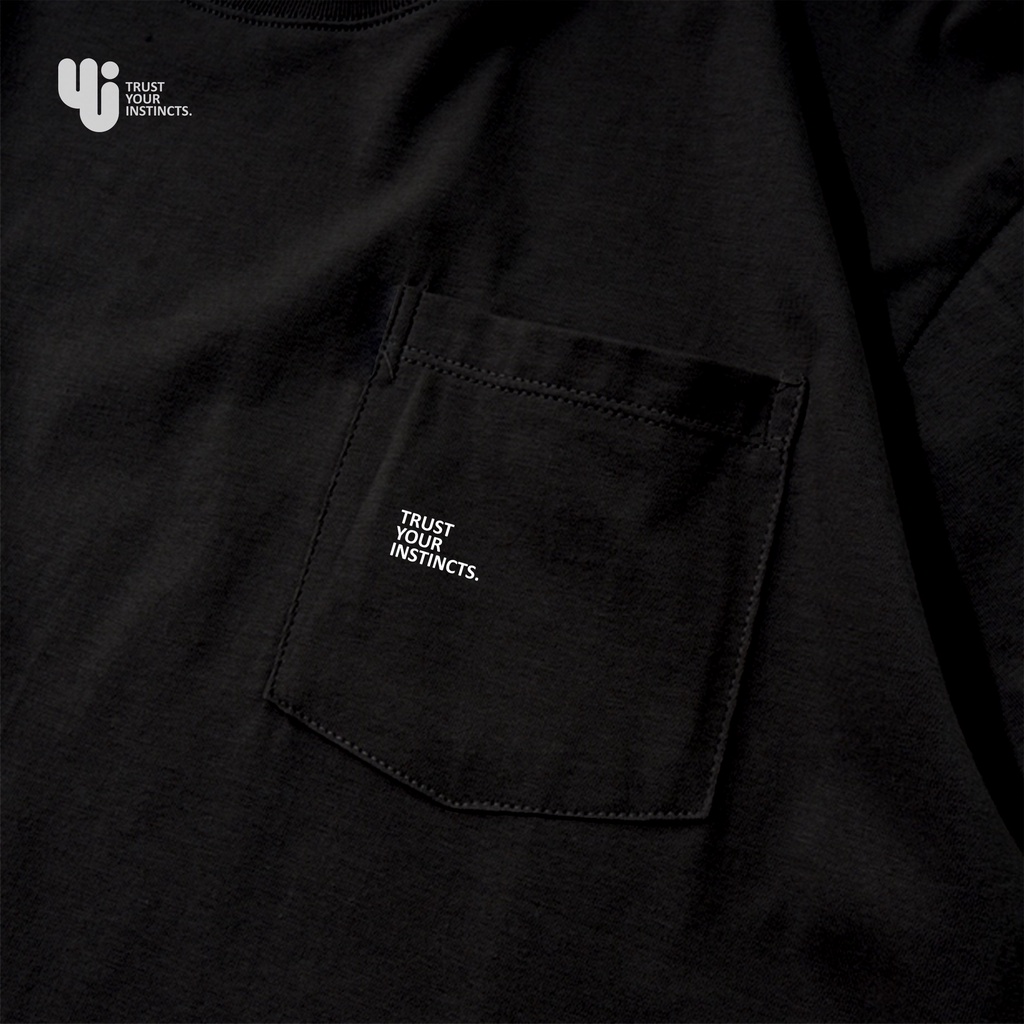 Yui T-shirt Basic Pocket Oversize