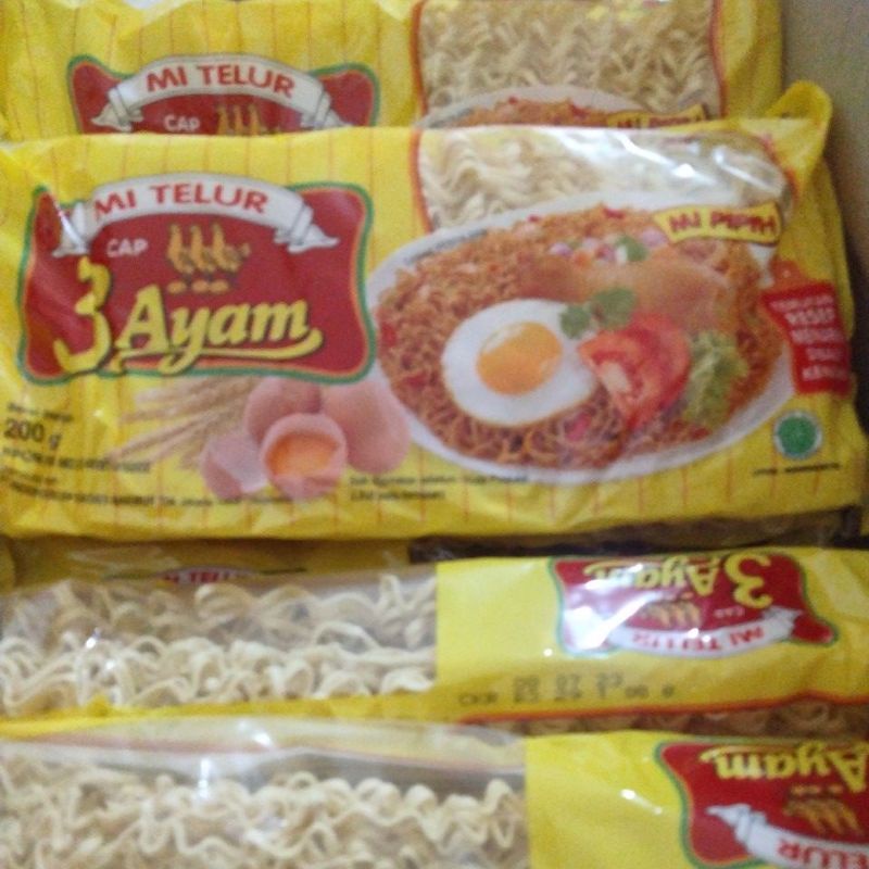 

3 AYAM MIE TELOR 200G